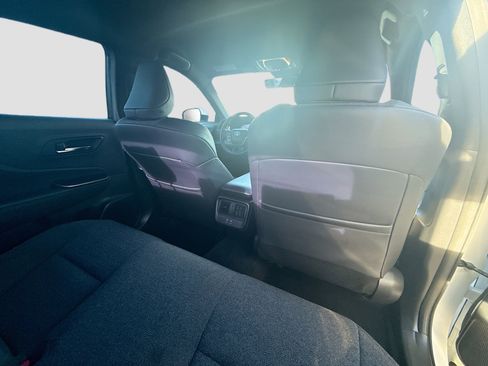 Used 2023 Toyota Crown XLE image 28