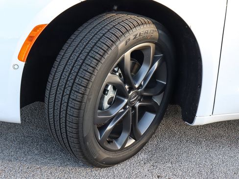 New 2026 Chrysler Pacifica Select image 13