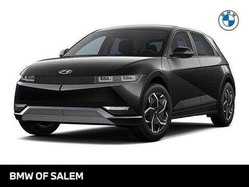 Used 2024 Hyundai Ioniq 5 SE image 1