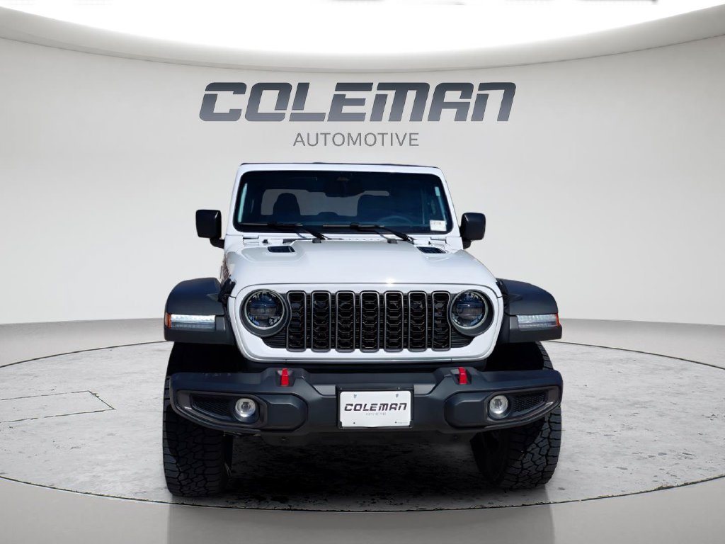 Used 2026 Jeep Gladiator Rubicon w/ Steel Power Dome Hood Package AWD/4WD image 8