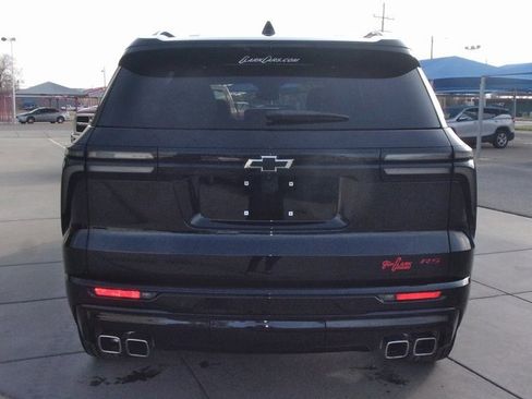 Used 2024 Chevrolet Traverse RS w/ LPO, Floor Liner Package image 16