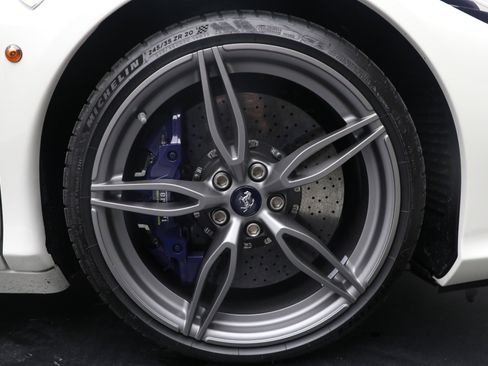 Certified 2015 Ferrari 458 Speciale A image 46