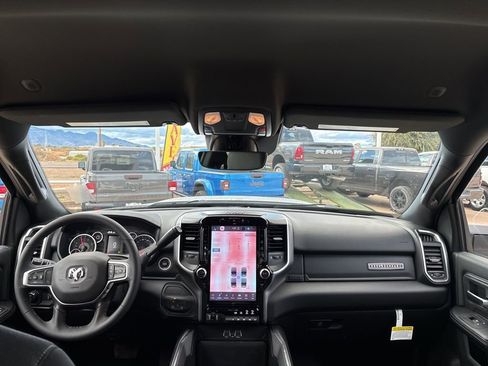 New 2026 RAM 3500 Big Horn AWD/4WD image 40
