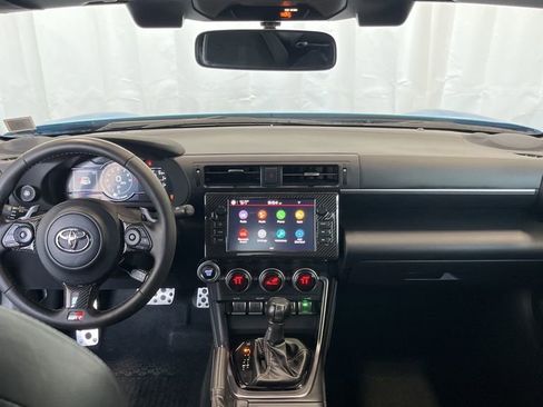 Used 2023 Toyota GR86 Premium w/ ALL Weather Mat Package (TMS) image 9
