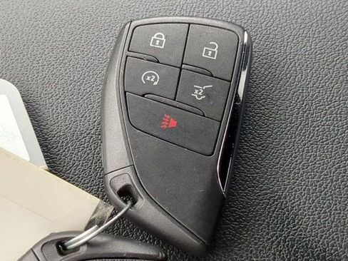 Used 2024 Chevrolet Blazer EV LT image 29