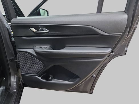 New 2026 Jeep Grand Cherokee L 4WD image 13