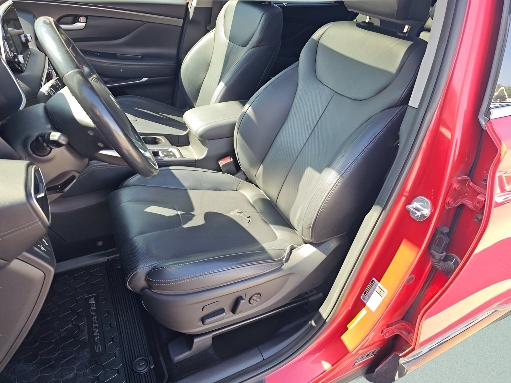 Used 2020 Hyundai Santa Fe Limited AWD/4WD image 6