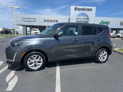 Used 2024 Kia Soul LX w/ Option Group 015