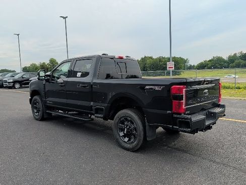Used 2023 Ford F250 Lariat w/ Lariat Ultimate Package AWD/4WD image 11