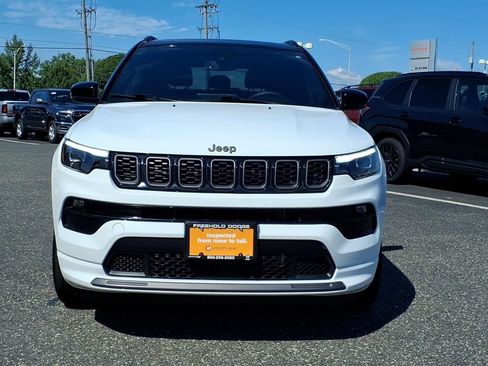 Certified 2025 Jeep Compass Limited w/ High Altitude Package AWD/4WD image 2