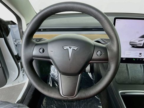 Used 2023 Tesla Model 3 Standard Range RWD image 13