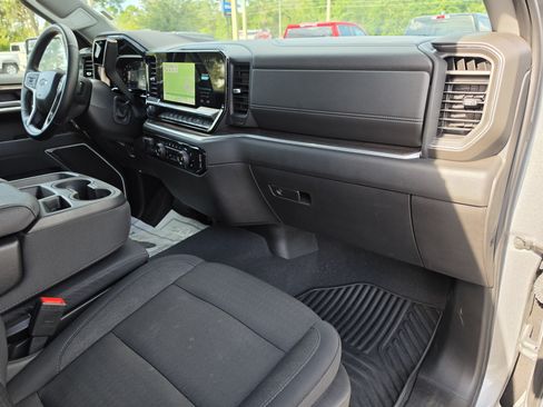 Used 2026 Chevrolet Silverado 1500 RST AWD/4WD image 18