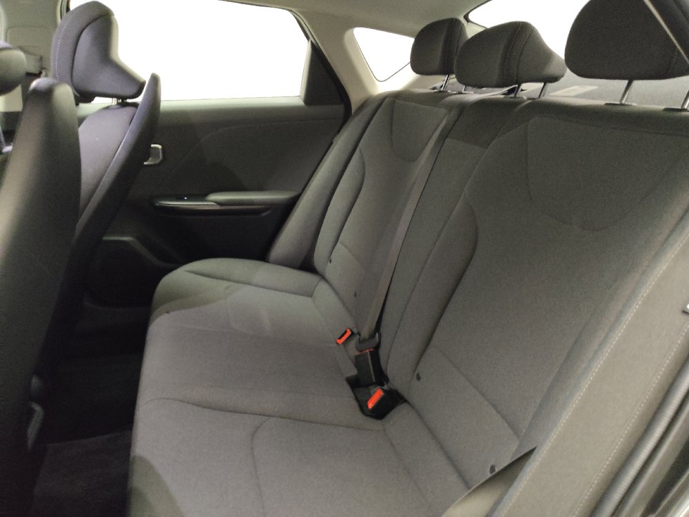 Used 2025 Kia K4 FWD image 18