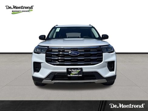 New 2026 Ford Explorer Active RWD image 2