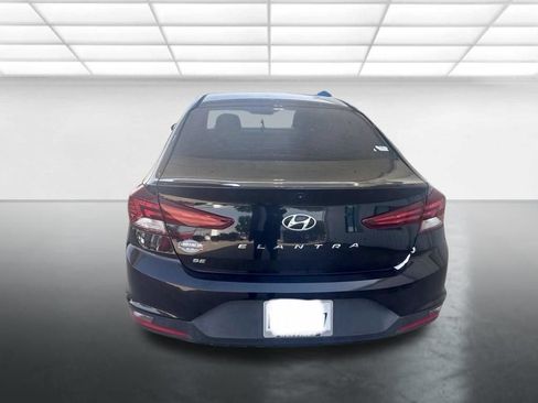 Used 2020 Hyundai Elantra SE FWD image 4