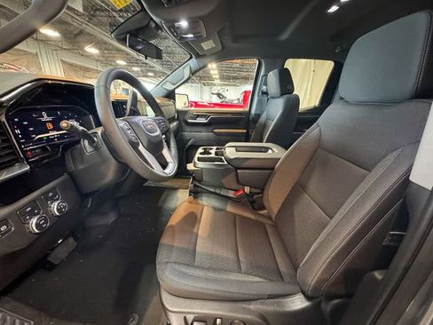 New 2026 GMC Sierra 1500 Elevation image 16