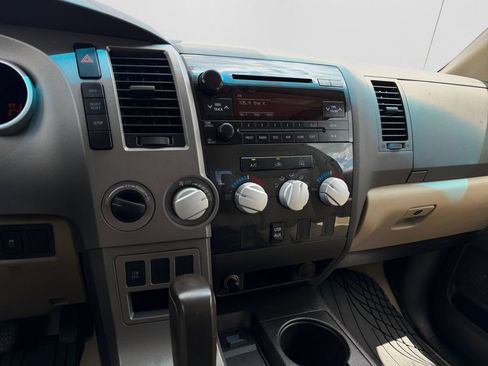 Used 2010 Toyota Tundra 4x4 Double Cab image 15