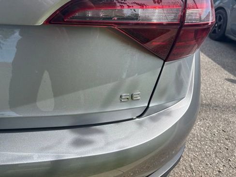 Used 2022 Volkswagen Jetta SE FWD image 6
