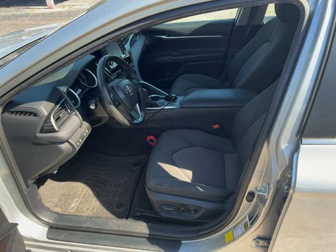 Used 2022 Toyota Camry LE image 13