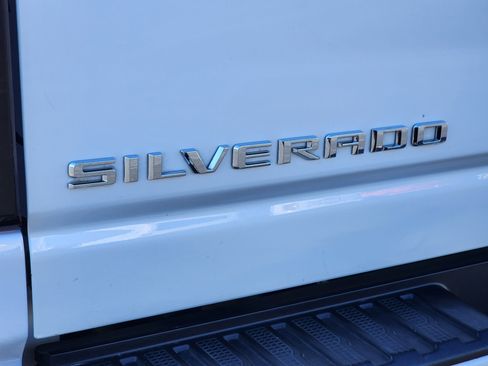 Used 2024 Chevrolet Silverado 3500 High Country w/ High Country Premium Package image 12