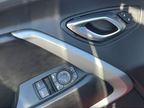 Used 2018 Chevrolet Camaro LT image 11