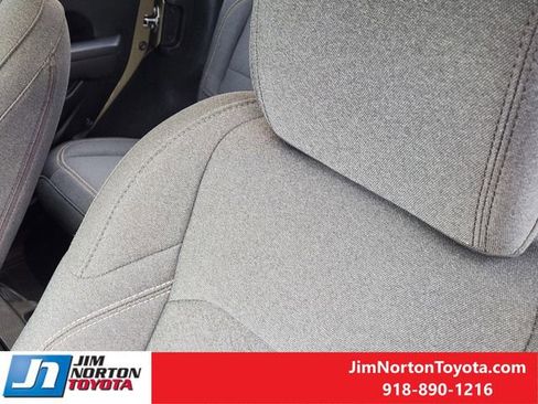 Used 2025 Jeep Wrangler Sport image 16