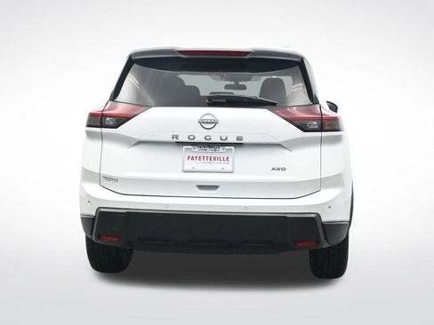 Used 2026 Nissan Rogue SV image 7