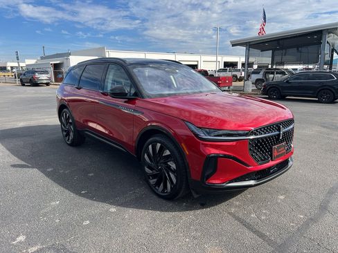 New 2026 Lincoln Nautilus Reserve w/ Jet Appearance Package image 1