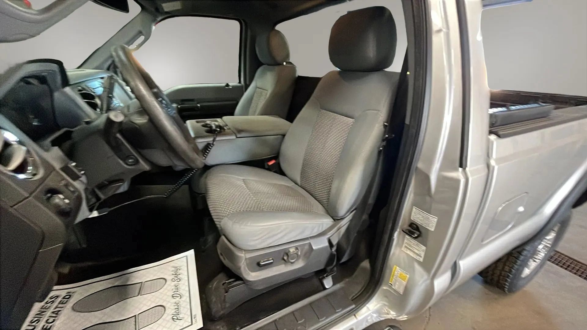 Used 2016 Ford F350 XLT AWD/4WD image 4