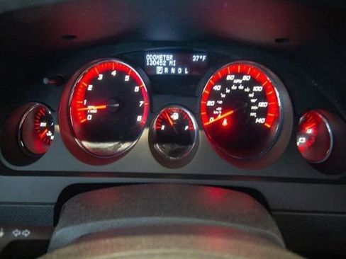 Used 2010 GMC Acadia SL w/ Preferred Package image 14