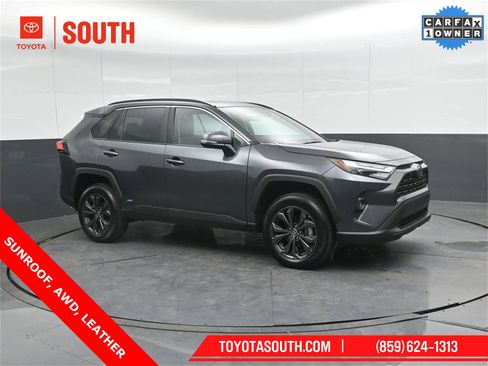 Used 2023 Toyota RAV4 XLE Premium image 1