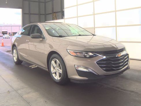Used 2023 Chevrolet Malibu LS FWD image 4