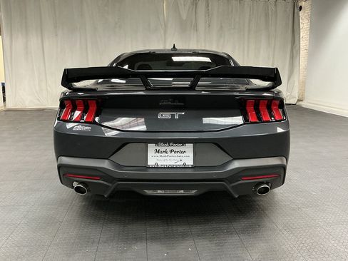 Used 2024 Ford Mustang GT RWD image 4