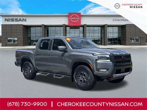 Certified 2025 Nissan Frontier PRO-4X w/ Pro Convenience Package image 1