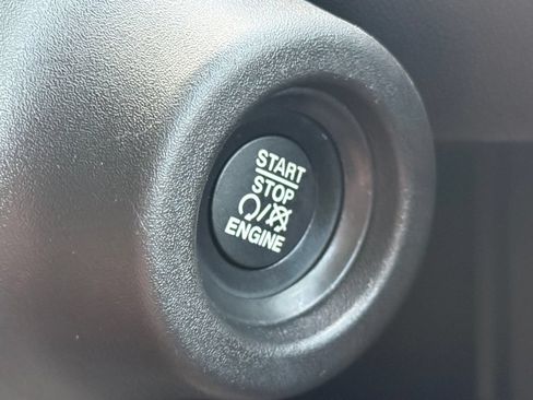 Used 2025 RAM ProMaster 2500 w/ Safety Group FWD image 20