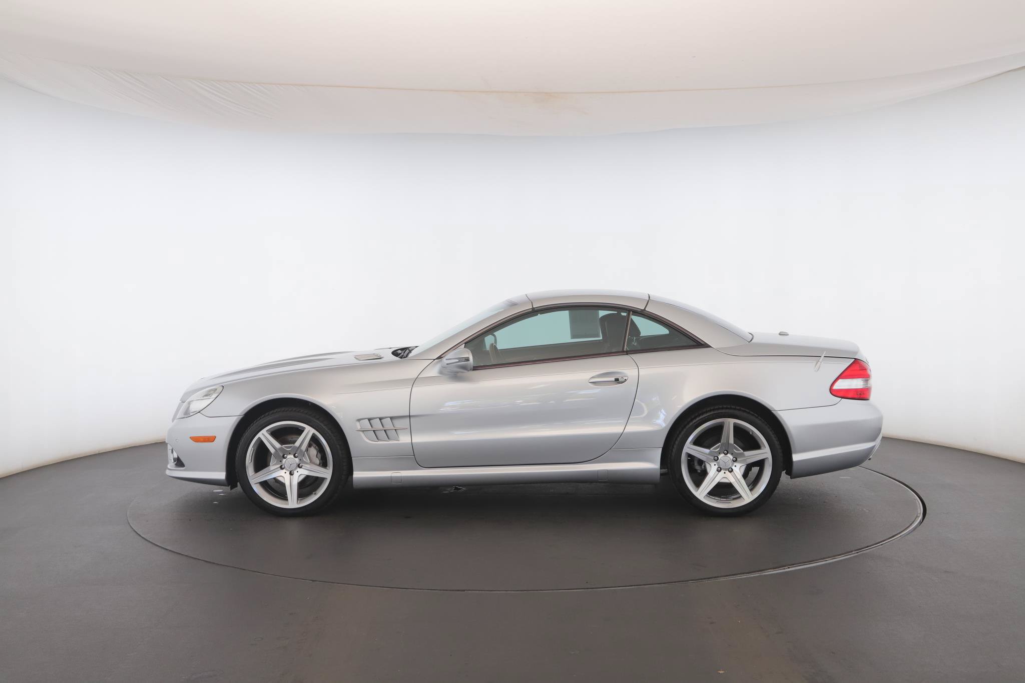 Used 2009 Mercedes-Benz SL 550 image 15