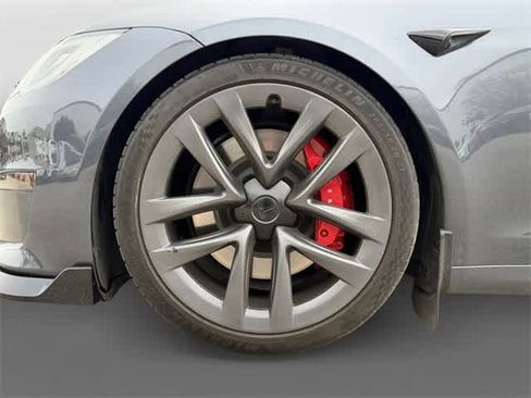 Used 2021 Tesla Model S Plaid image 14