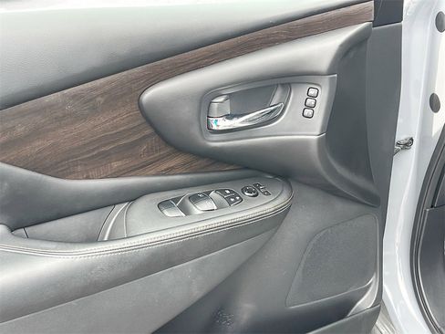 Used 2024 Nissan Murano Platinum w/ Cargo Package image 18