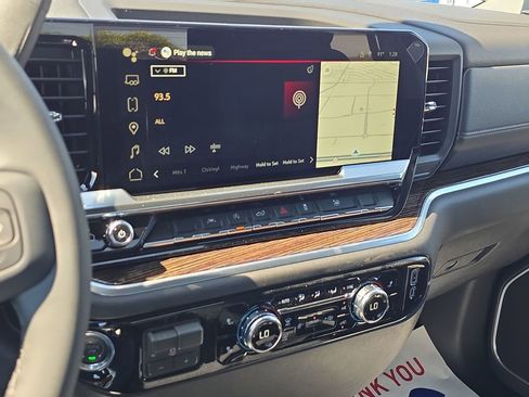 New 2026 GMC Sierra 1500 SLE image 26