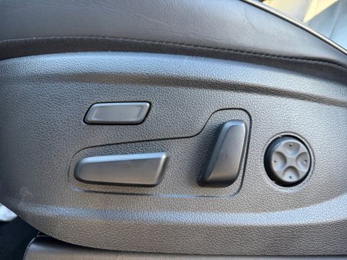 Used 2022 Hyundai Palisade Calligraphy image 14