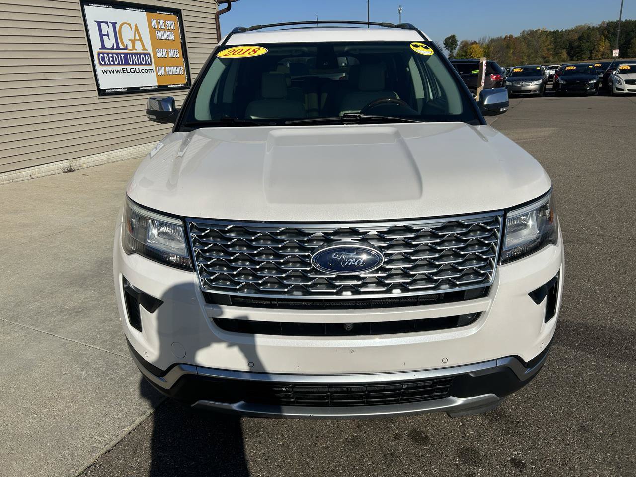 Used 2018 Ford Explorer Platinum AWD/4WD image 2