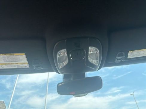 Used 2025 Jeep Compass Trailhawk AWD/4WD image 25