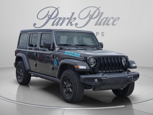 Used 2020 Jeep Wrangler Unlimited Sport AWD/4WD image 6