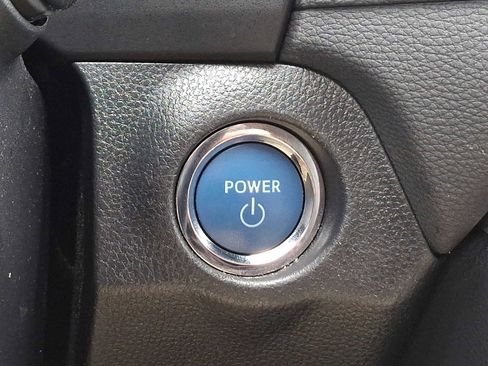 Used 2021 Toyota RAV4 XLE w/ XLE Grade Weather Package image 27