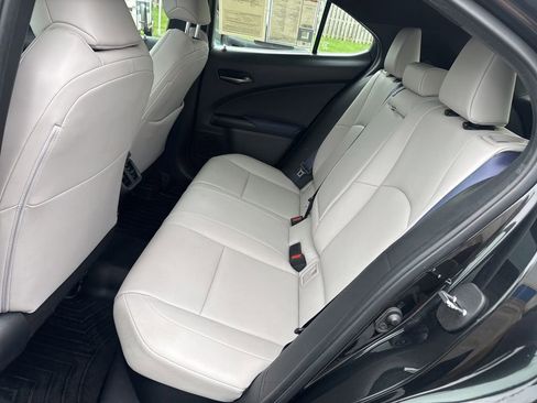 Used 2021 Lexus UX 250h w/ Premium Package AWD/4WD image 24