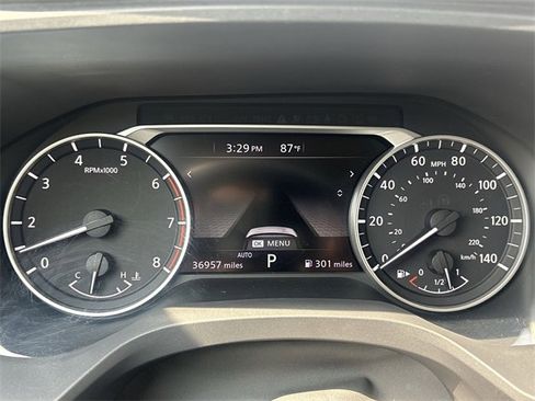 Certified 2022 Nissan Rogue SV image 15