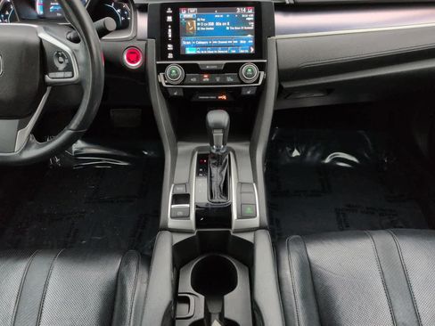Used 2016 Honda Civic Touring image 18