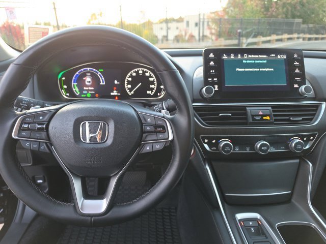 Used 2022 Honda Accord Touring image 12