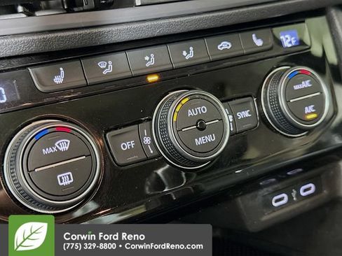 Used 2021 Volkswagen Jetta SE FWD image 15