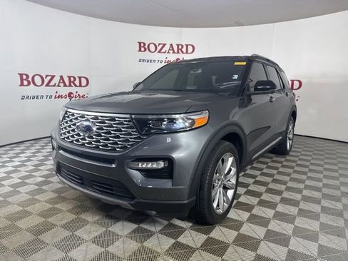 Certified 2023 Ford Explorer Platinum w/ Technology Package image 4